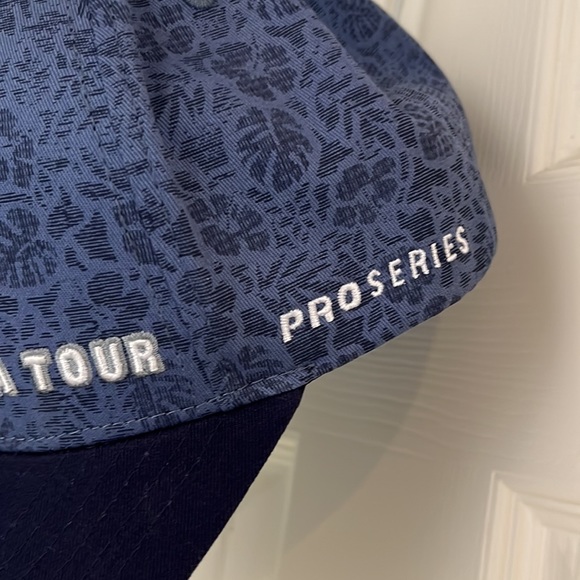 Mens PGA golf hat. - Picture 2 of 6